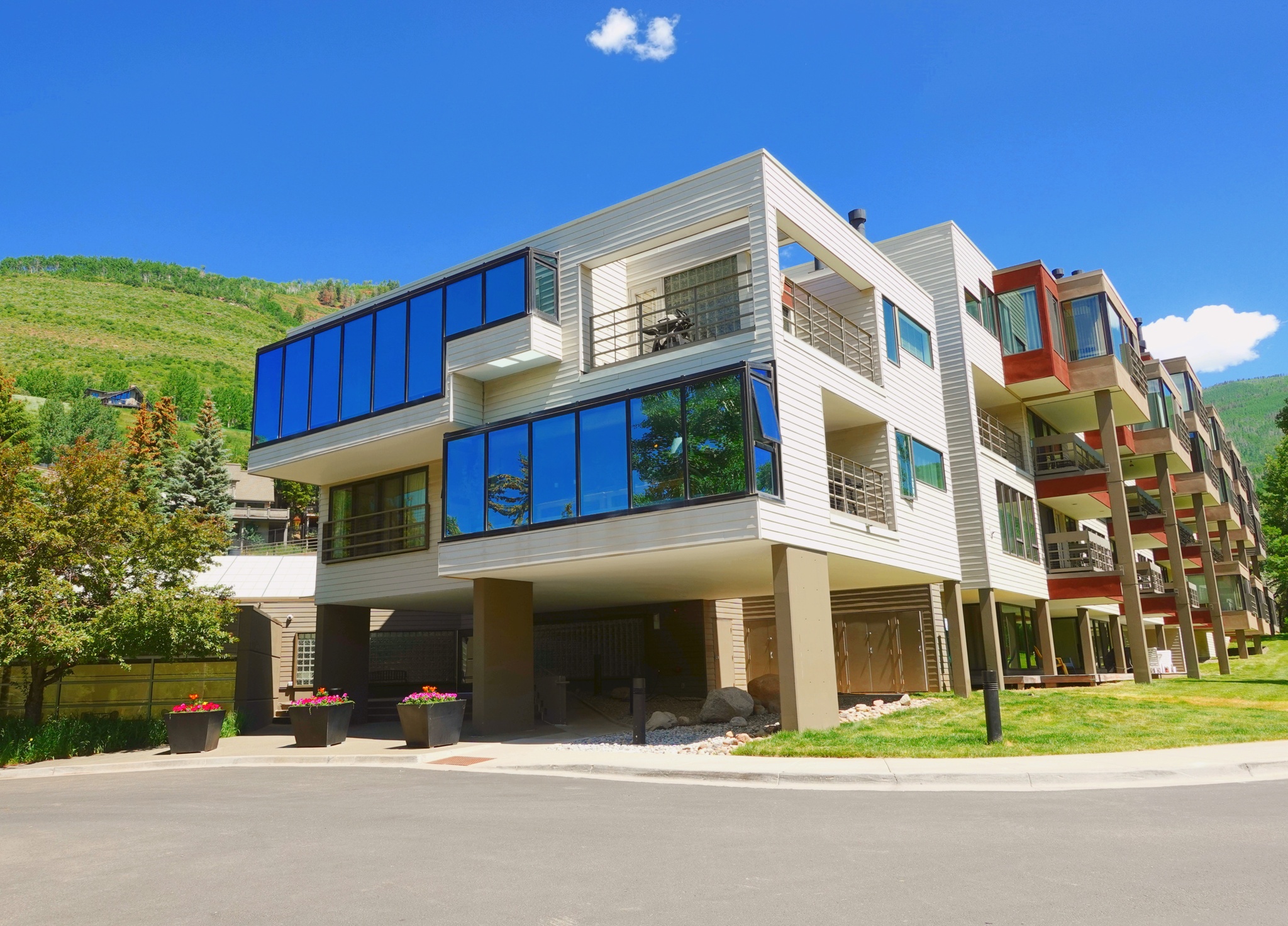 Image of Simba Run Vail Condominiums
