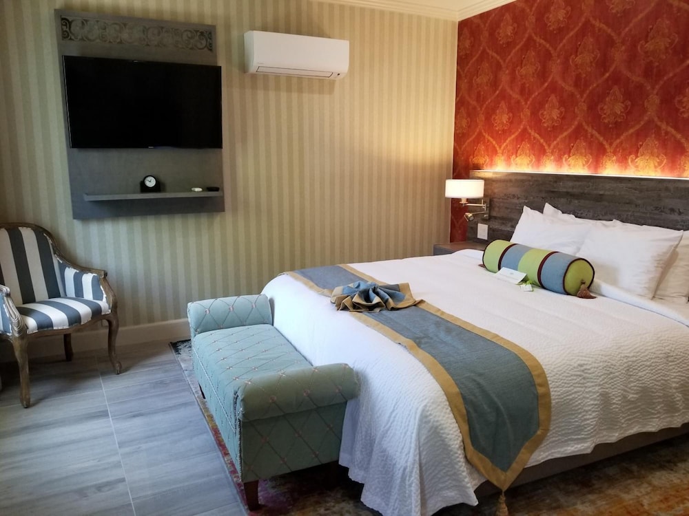 Image of SenS Hotel & Bistro