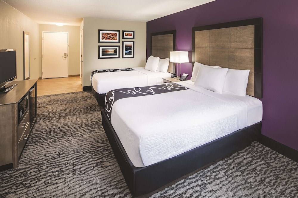 Image of La Quinta Inn & Suites
