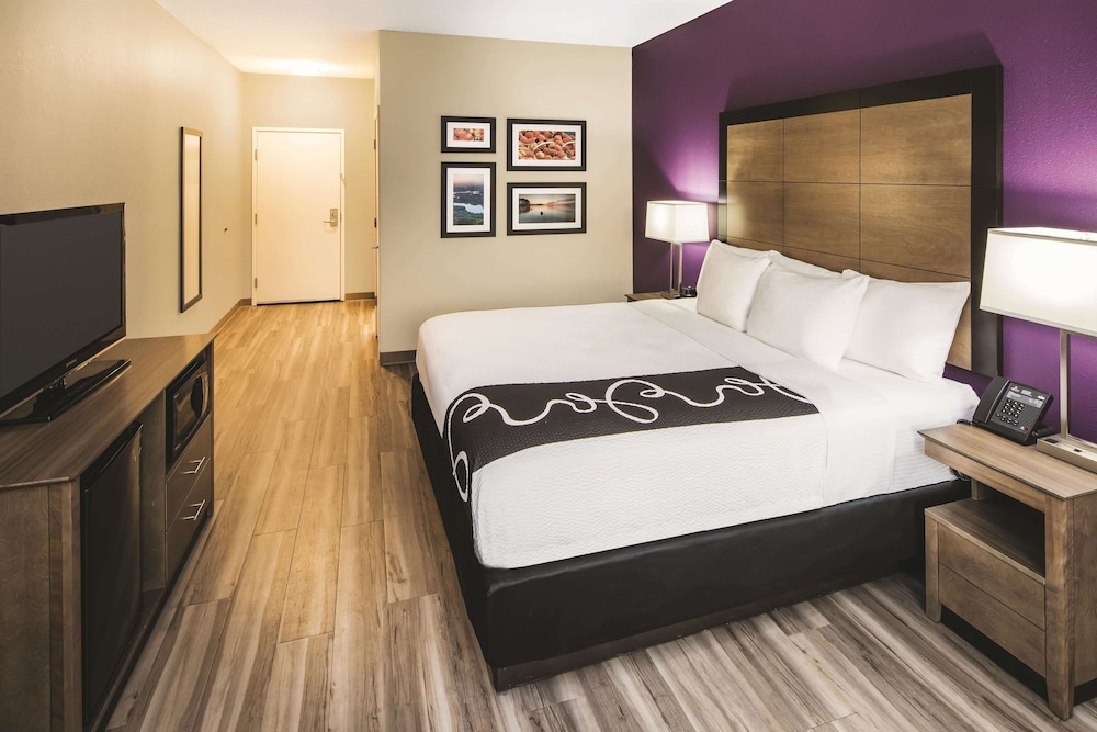 Image of La Quinta Inn & Suites