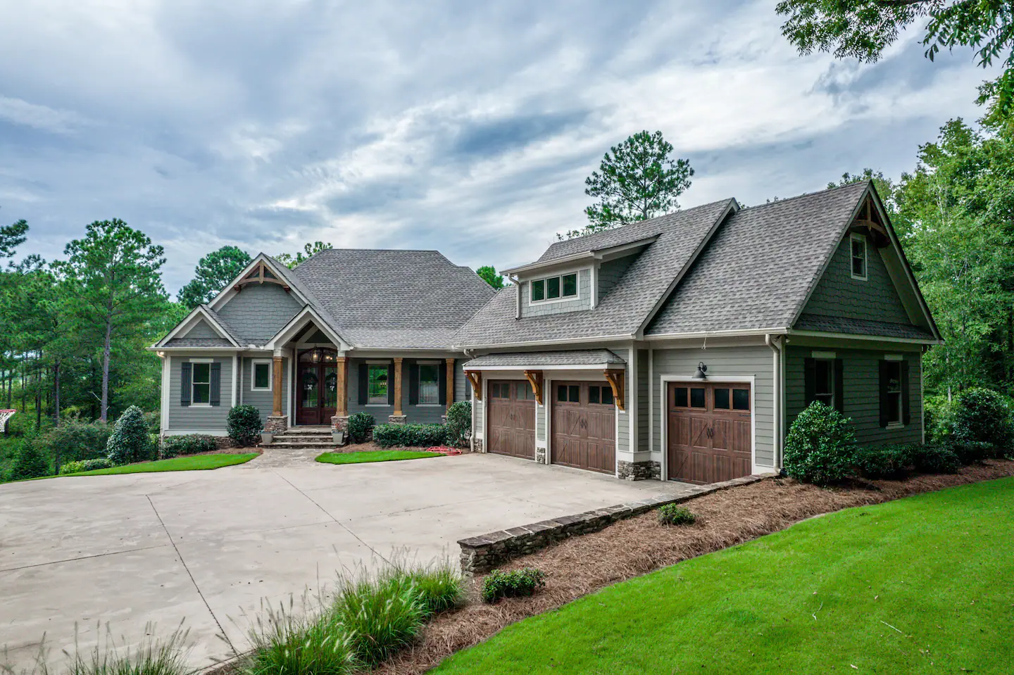 Image of Secluded 4-Bedroom Retreat with Pond and Pool