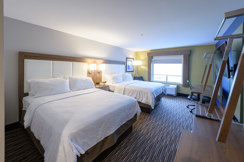 Image of Holiday Inn Express & Suites - Jamestown