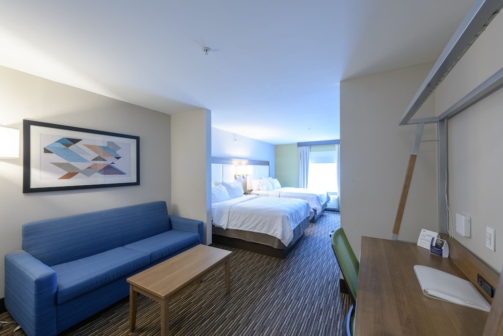 Image of Holiday Inn Express & Suites - Jamestown