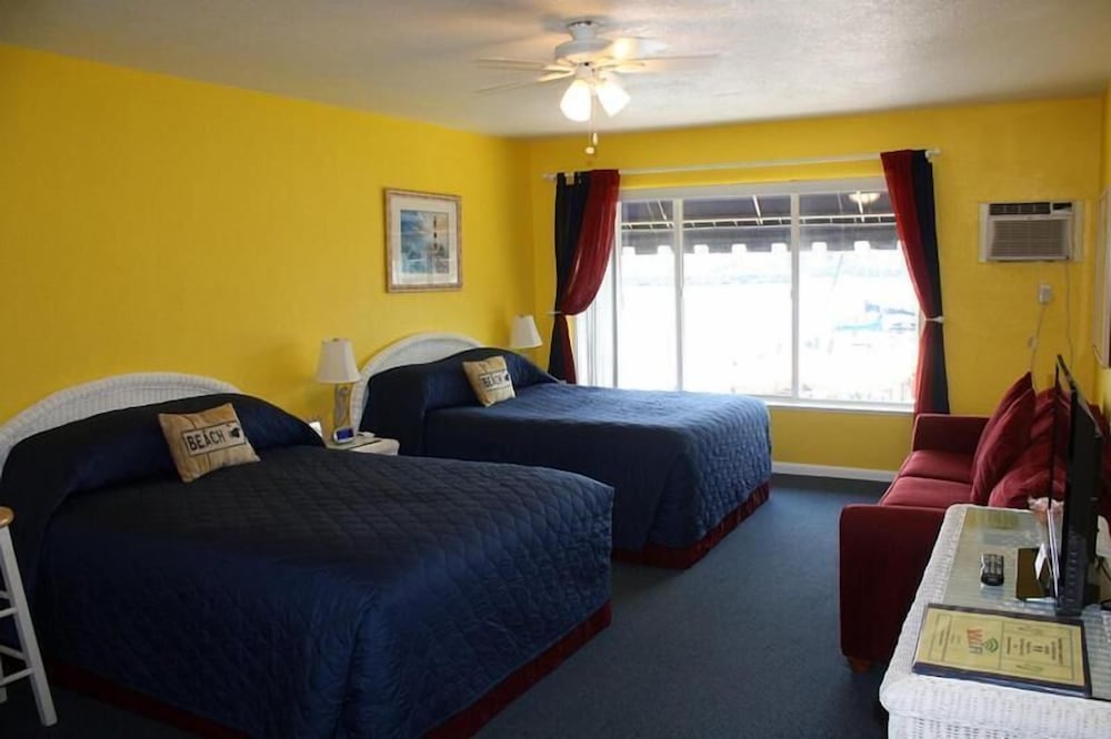 Image of Barefoot Bay Resort & Marina