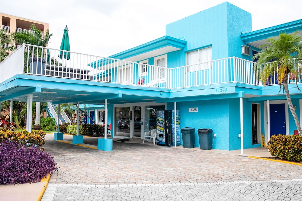 Image of Bayside Inn & Marina