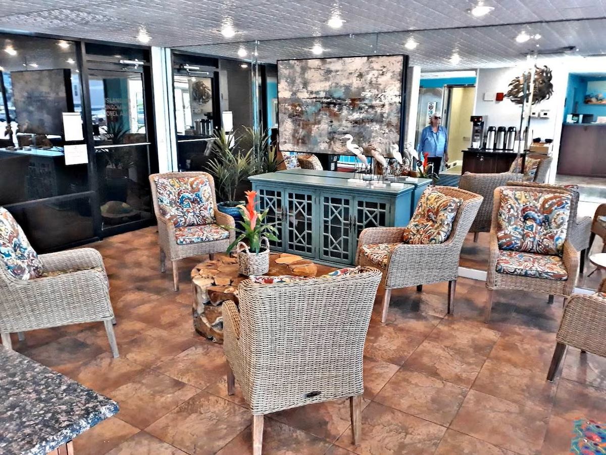 Image of Island Inn Beach Resort