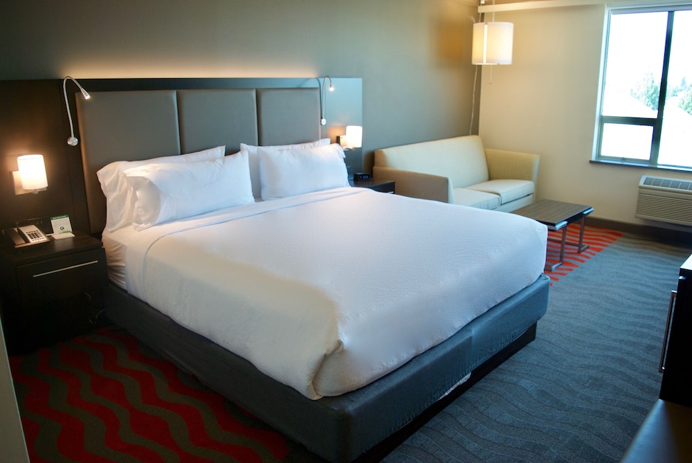 Image of Holiday Inn International Vancouver Airport