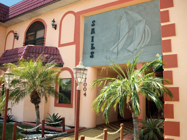 Image of Sails Resort Apartment Motel