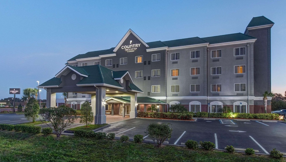 Image of Country Inn & Suites