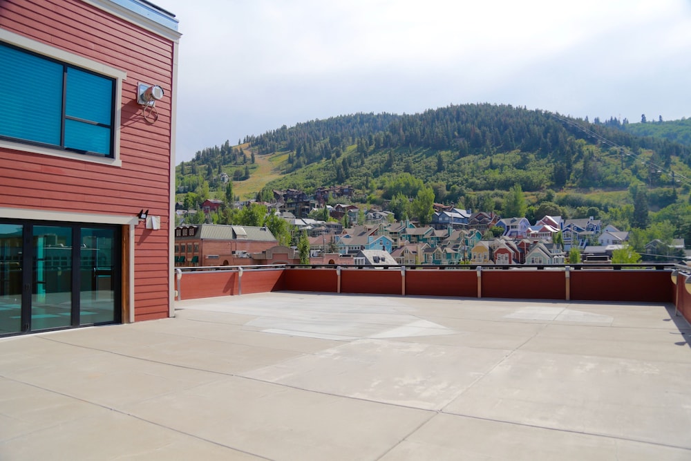 Image of Main & SKY