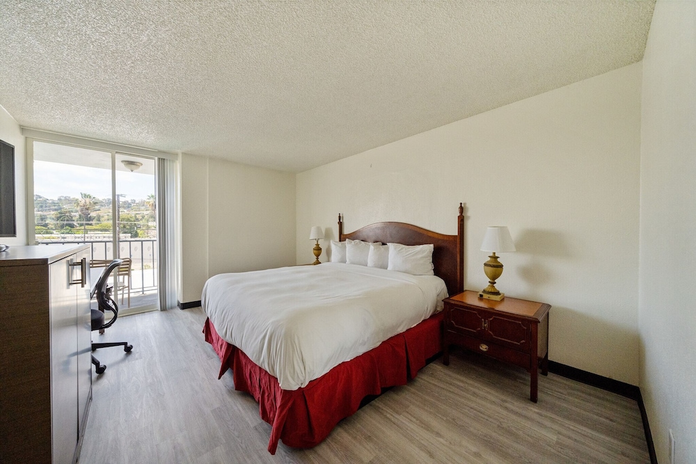 Image of MC Pacific Inn & Suites