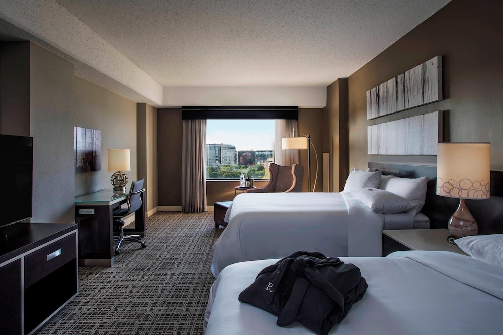 Image of Renaissance Atlanta Waverly Hotel & Convention Center