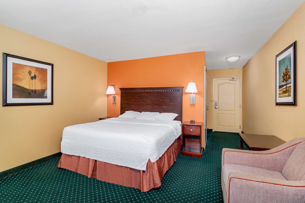 Image of Hampton Inn & Suites Sacramento-Elk Grove Laguna I-5