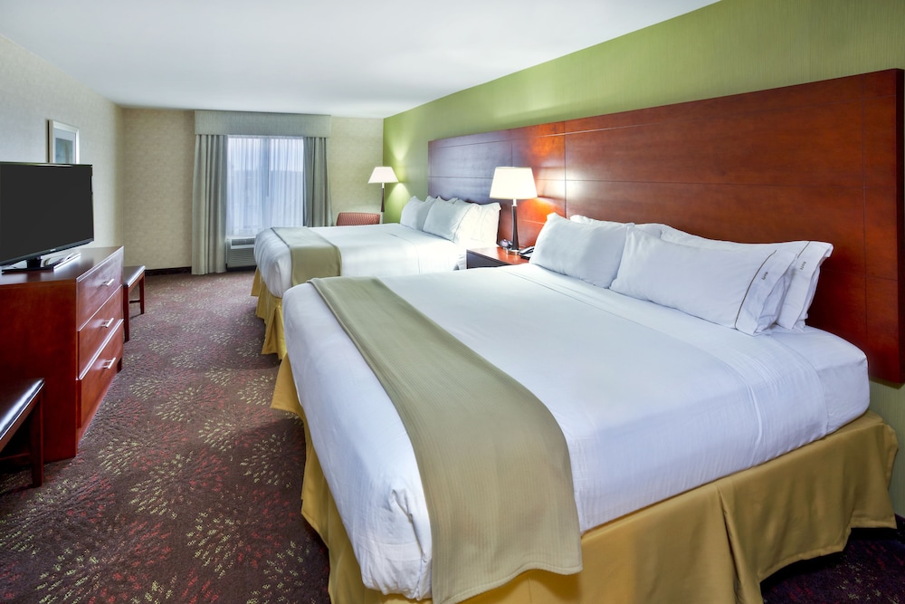 Image of Holiday Inn Express and Suites Frankenmuth