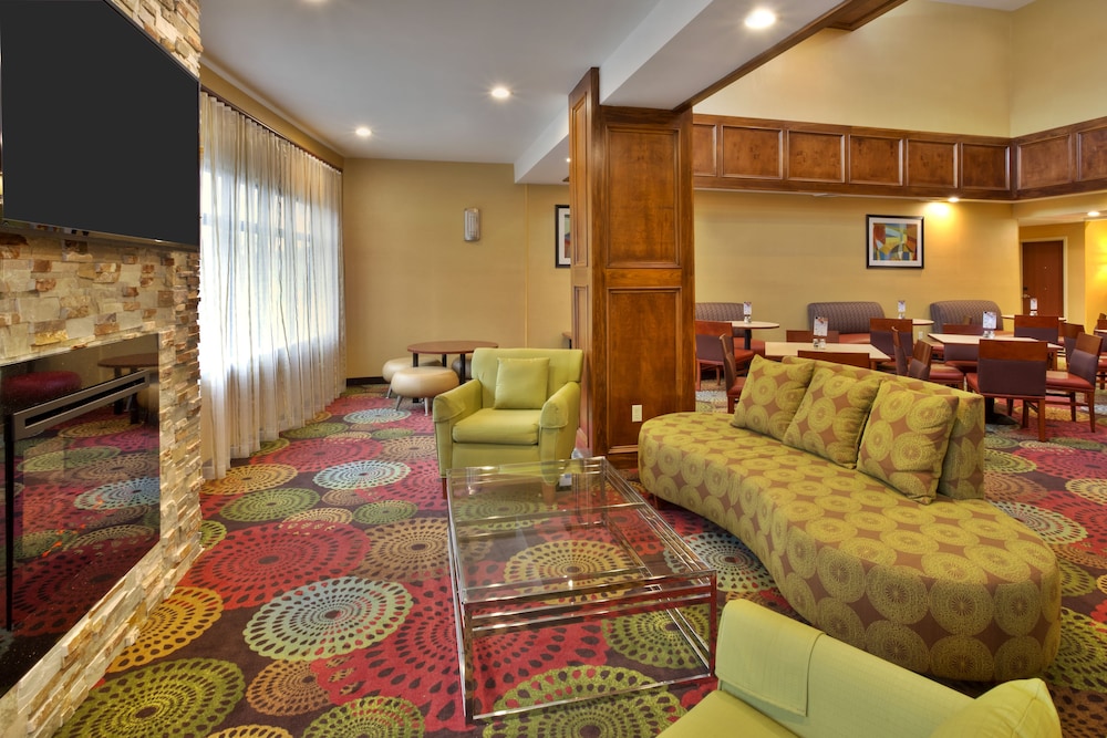 Image of Holiday Inn Express and Suites Frankenmuth