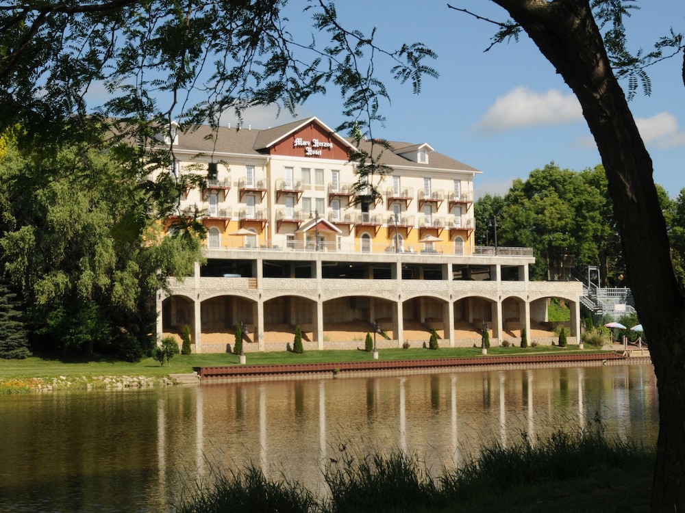 Image of Marv Herzog Hotel