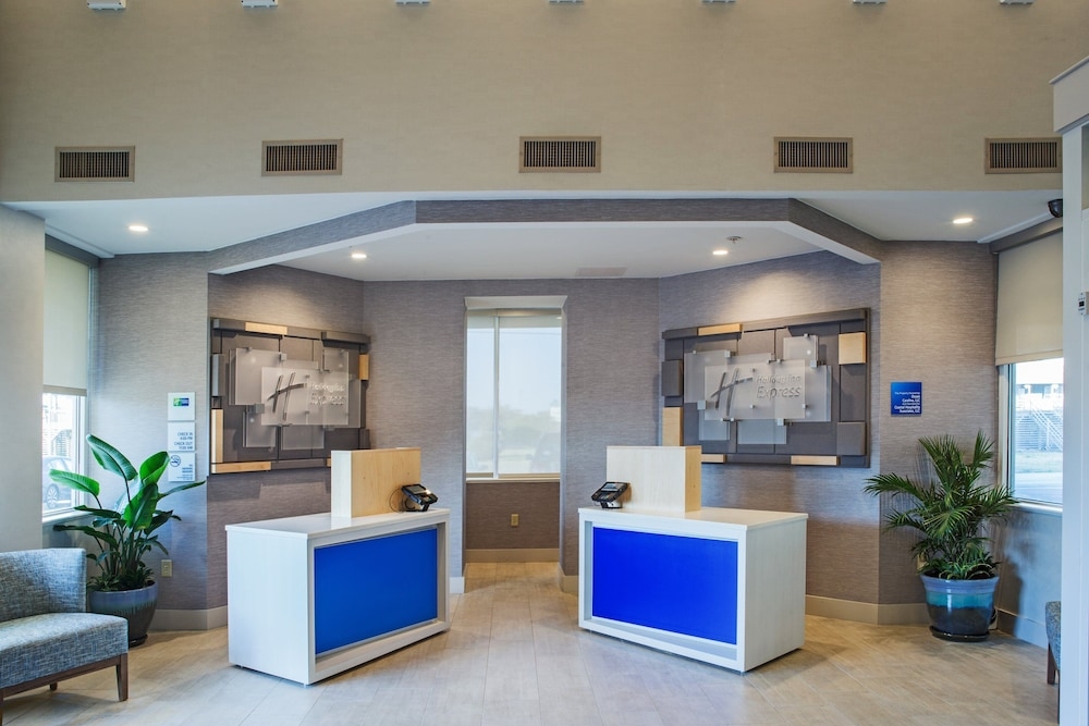 Image of Holiday Inn Express Nags Head Oceanfront Hotel