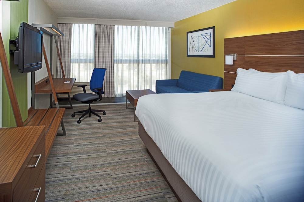 Image of Holiday Inn Express Nags Head Oceanfront Hotel