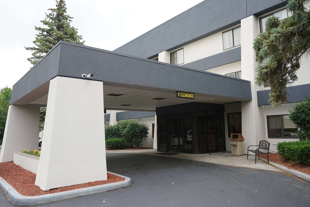 Image of Baymont Inn
