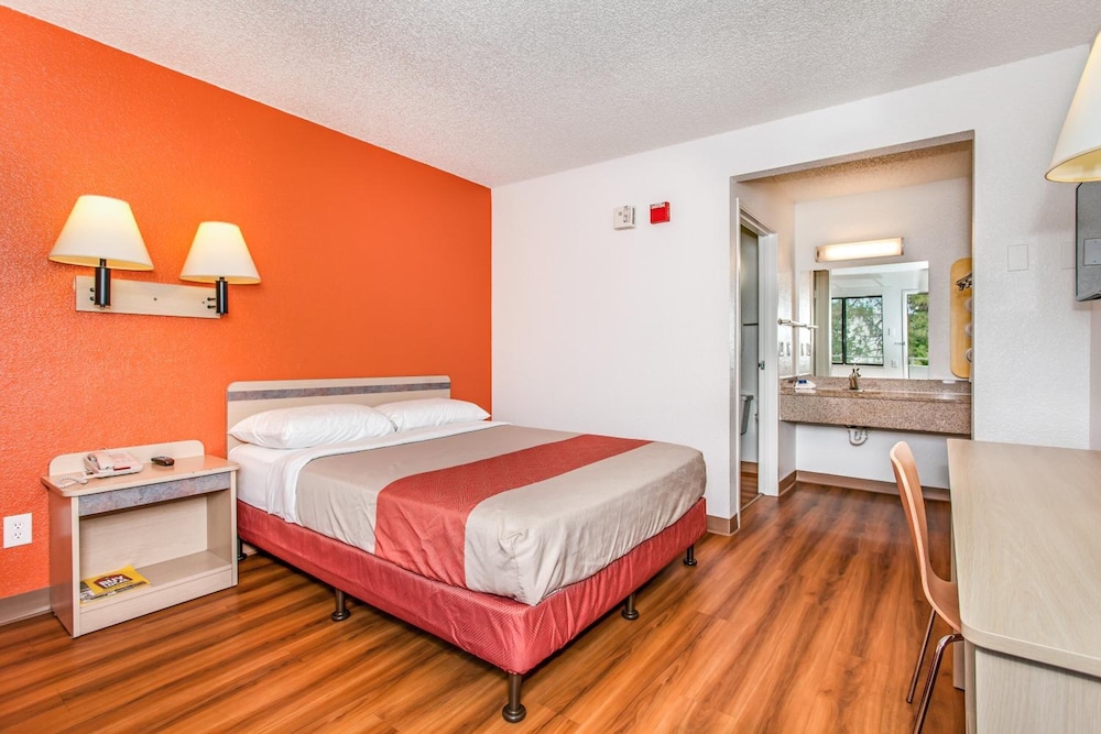 Image of Motel 6 Fairfield-North