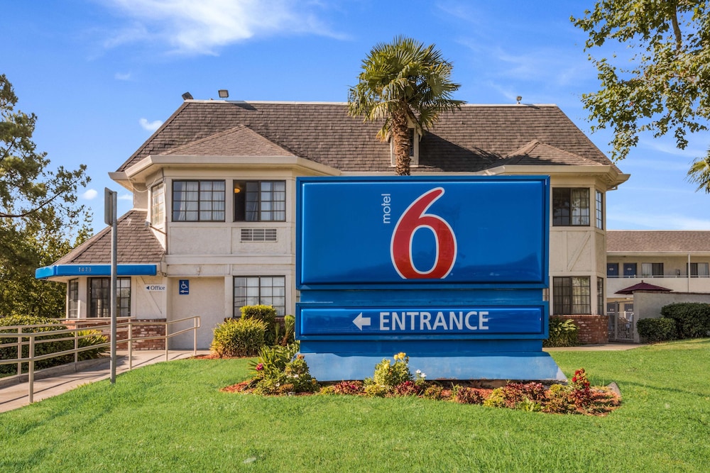Image of Motel 6 Fairfield-North
