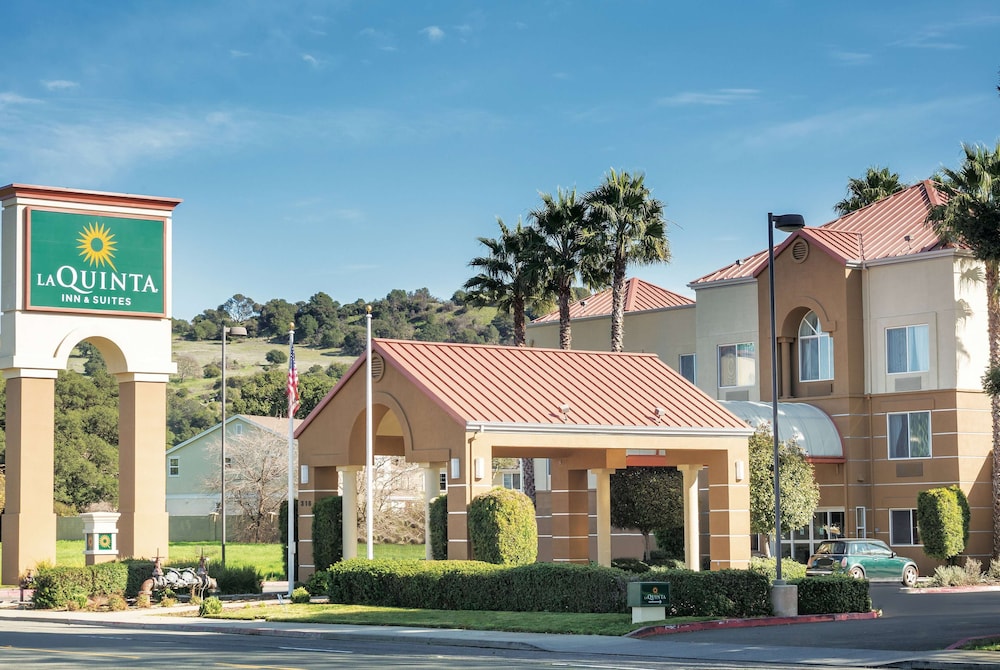 Image of La Quinta Inn & Suites
