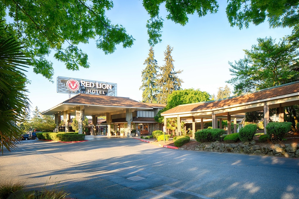 Image of Red Lion Hotel Bellevue