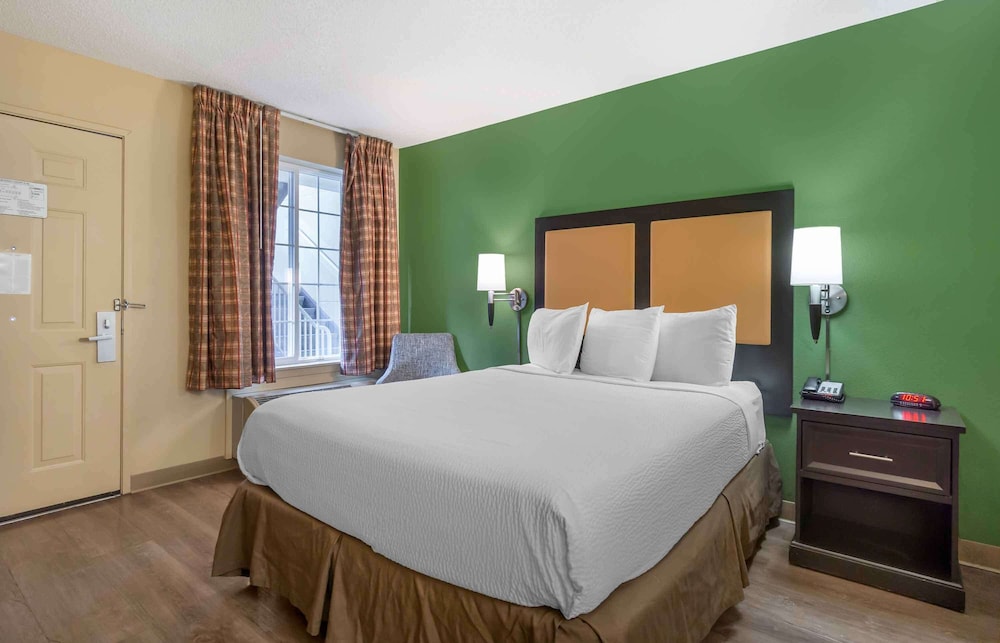Image of Suites Seattle - Bellevue - Factoria