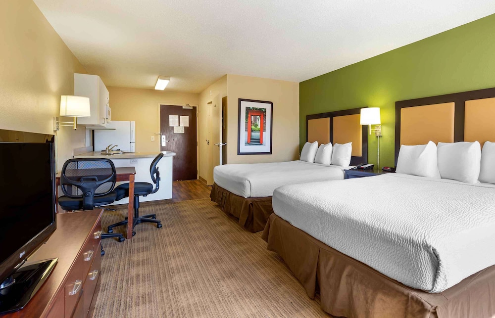 Image of Suites Seattle - Bellevue - Factoria