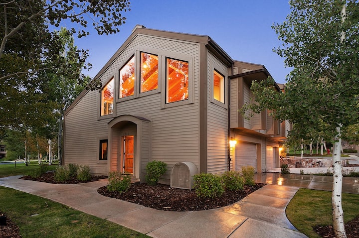 Image of Luxury Park City Rentals