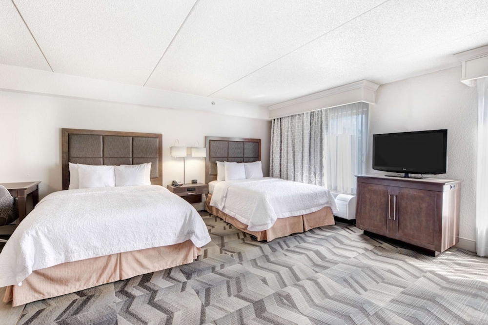 Image of Hampton Inn & Suites Atlanta-Galleria