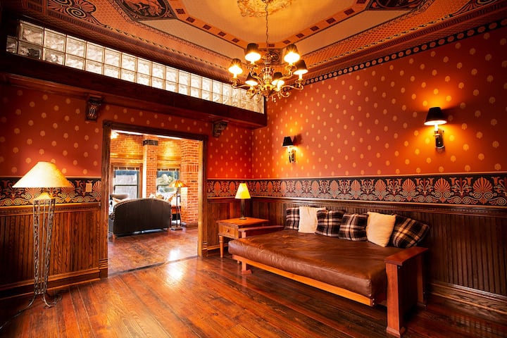 Image of Beautiful Historic Apartment in Downtown Truckee