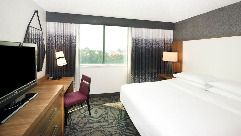 Image of Embassy Suites By Hilton Walnut Creek