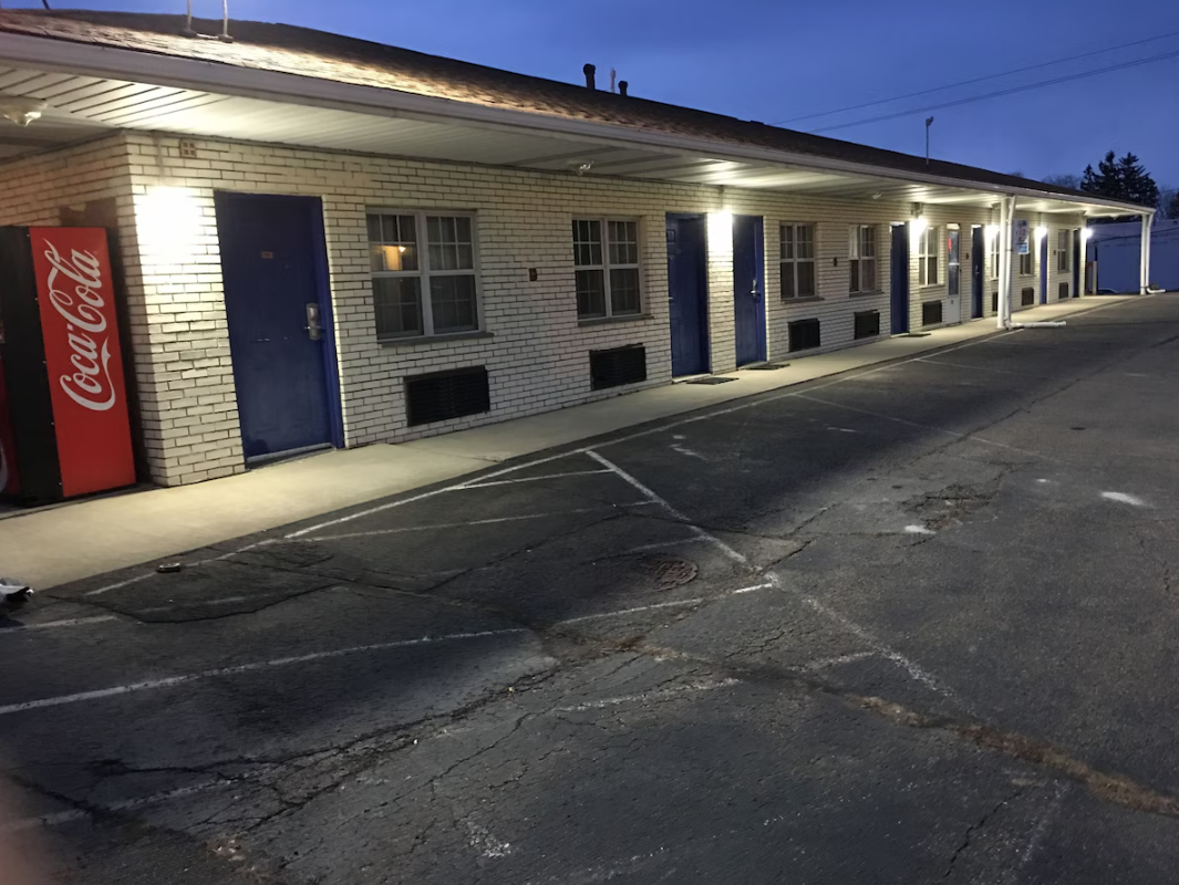Image of Parkway Inn