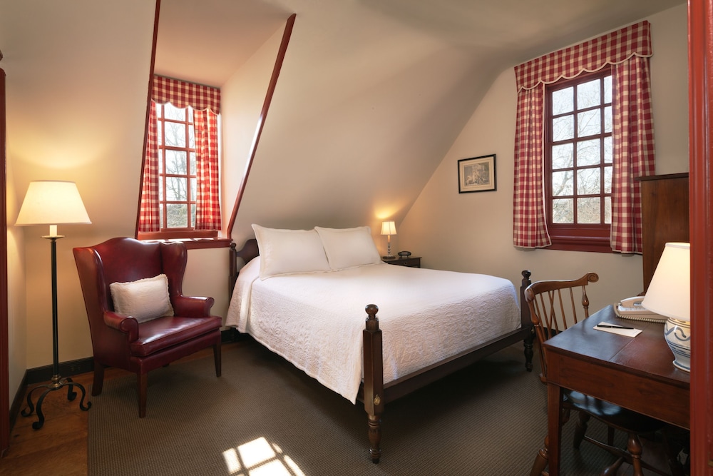 Image of Colonial Houses Historic Lodging