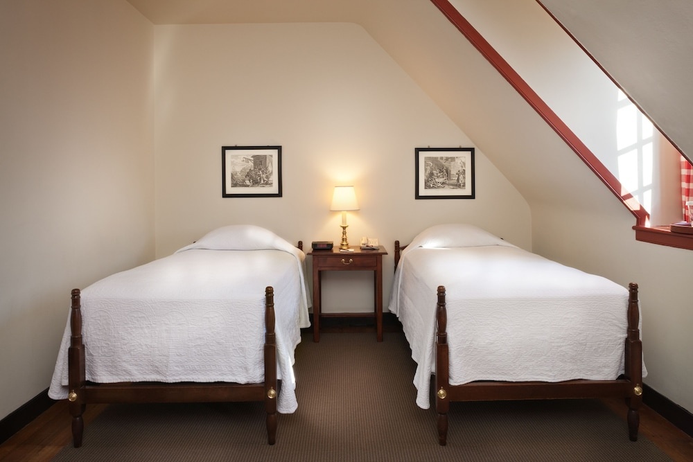 Image of Colonial Houses Historic Lodging
