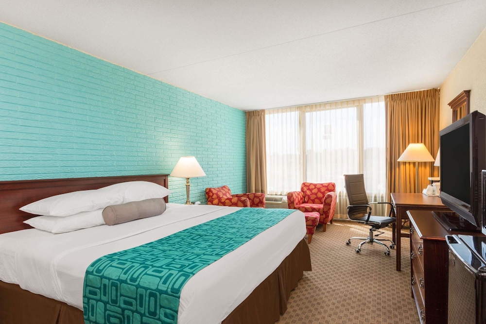 Image of Howard Johnson Inn Williamsburg