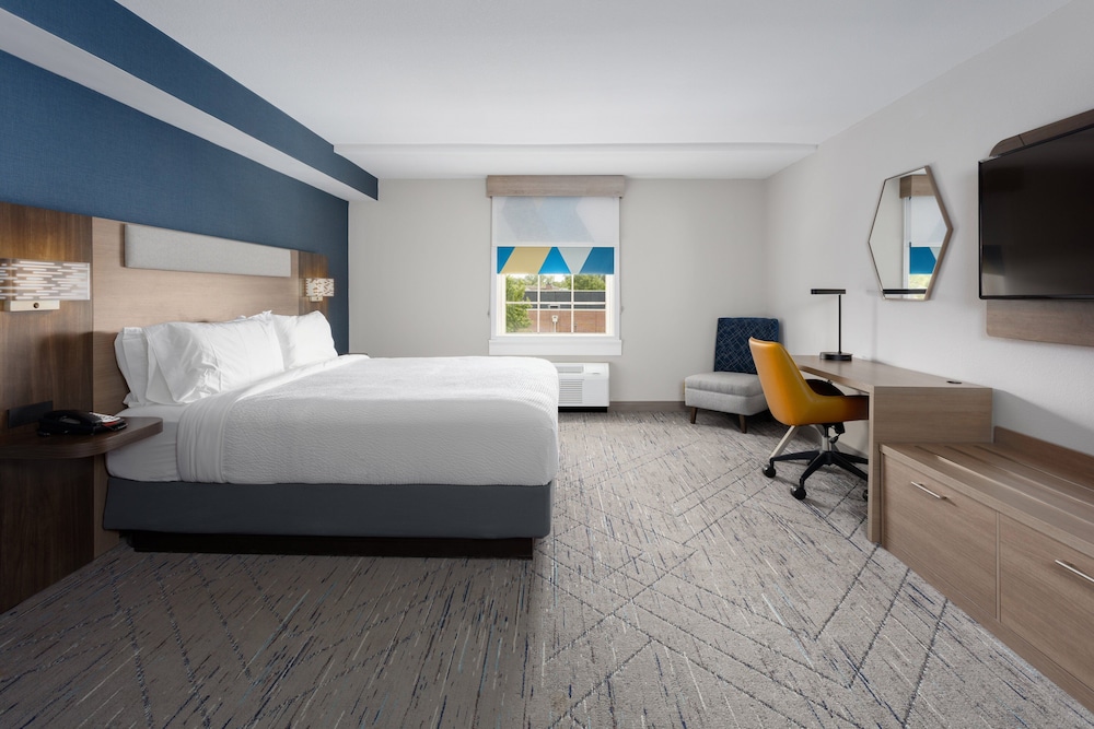 Image of Holiday Inn Express & Suites Williamsburg