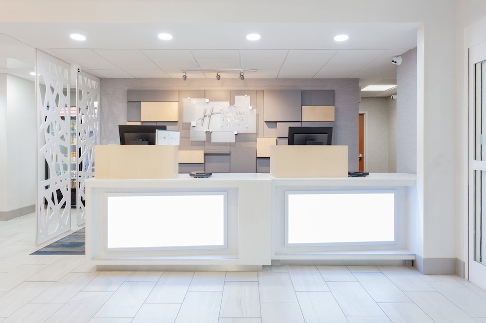 Image of Holiday Inn Express & Suites Williamsburg