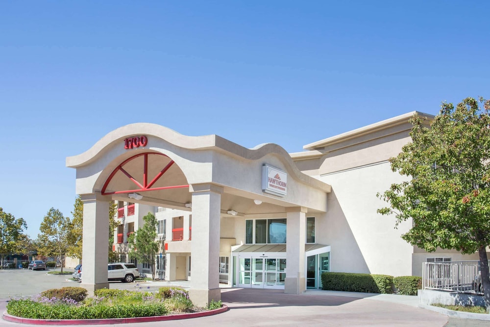 Image of Hawthorn Suites by Wyndham Livermore Wine Country