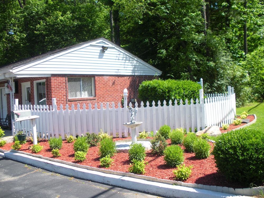 Image of Budget Inn