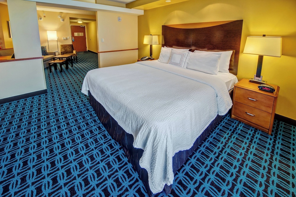 Image of Fairfield Inn & Suites by Marriott Naples