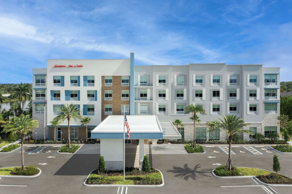 Image of Hampton Inn & Suites Naples South