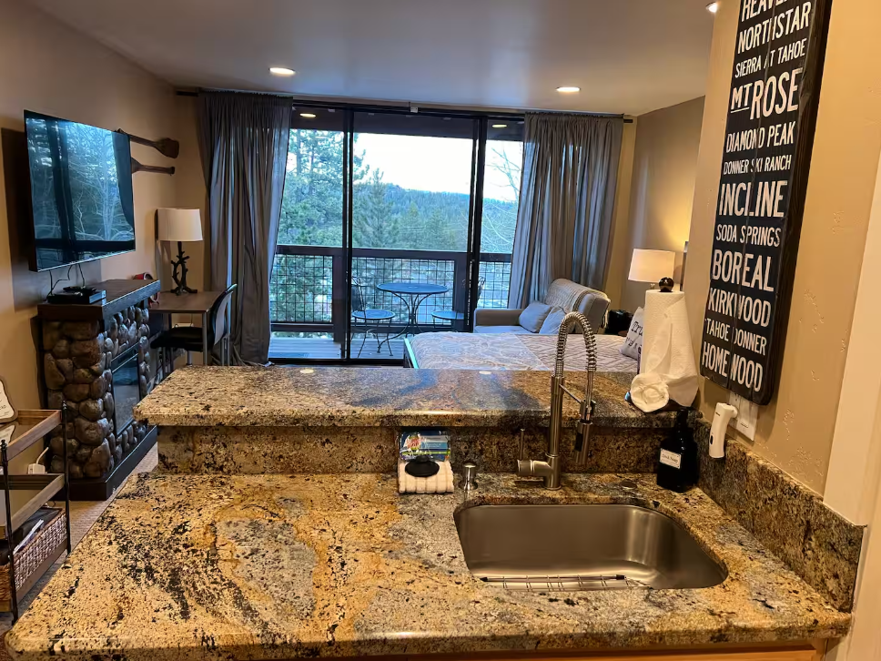 Image of Ski In, Chill Out, Tahoe Donner Apt