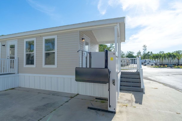 Image of Club Naples RV Resort