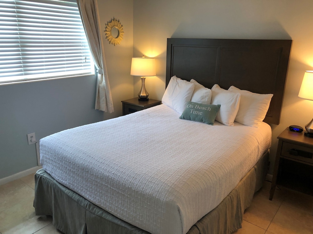 Image of Marco Island Lakeside Inn
