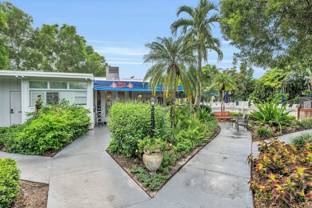 Image of Park Shore Resort