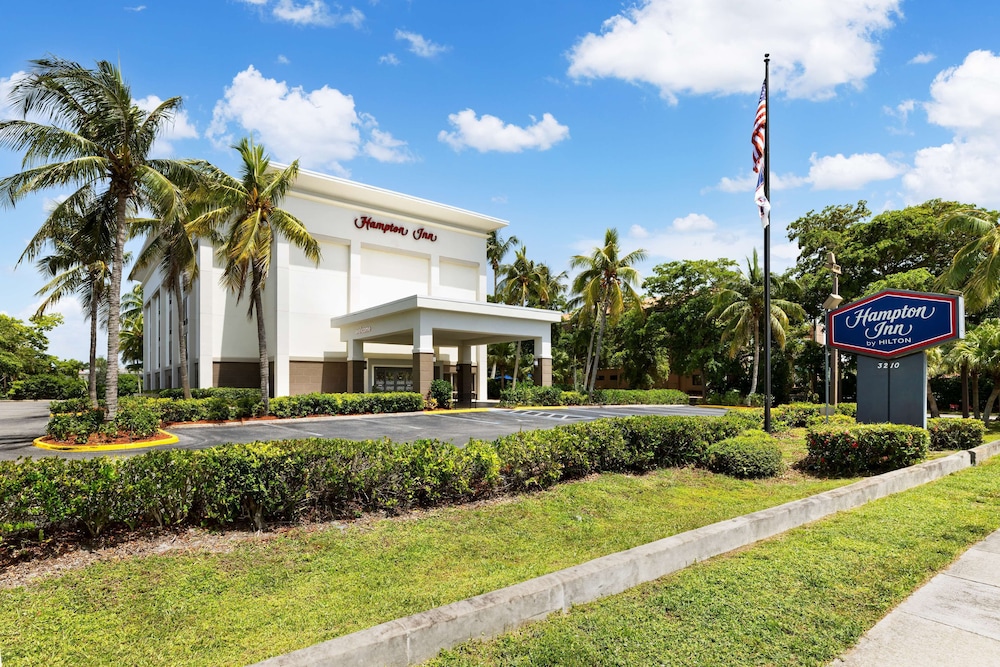 Image of Hampton Inn Naples Central