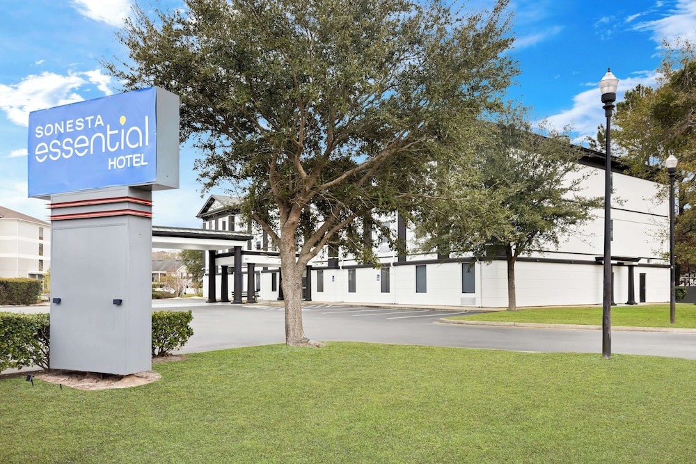 Image of Sonesta Essentials Hotel Savannah