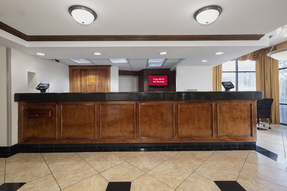 Image of Red Roof Inn & Suites Macon